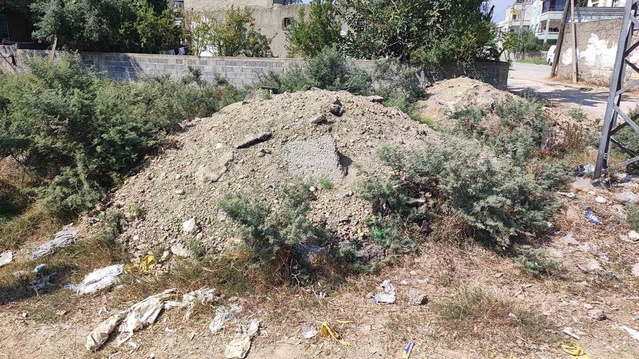 Adana Seyhan'da ASKİ atıkları aylardır kaldırılmadı, mahalleli tepki gösterdi