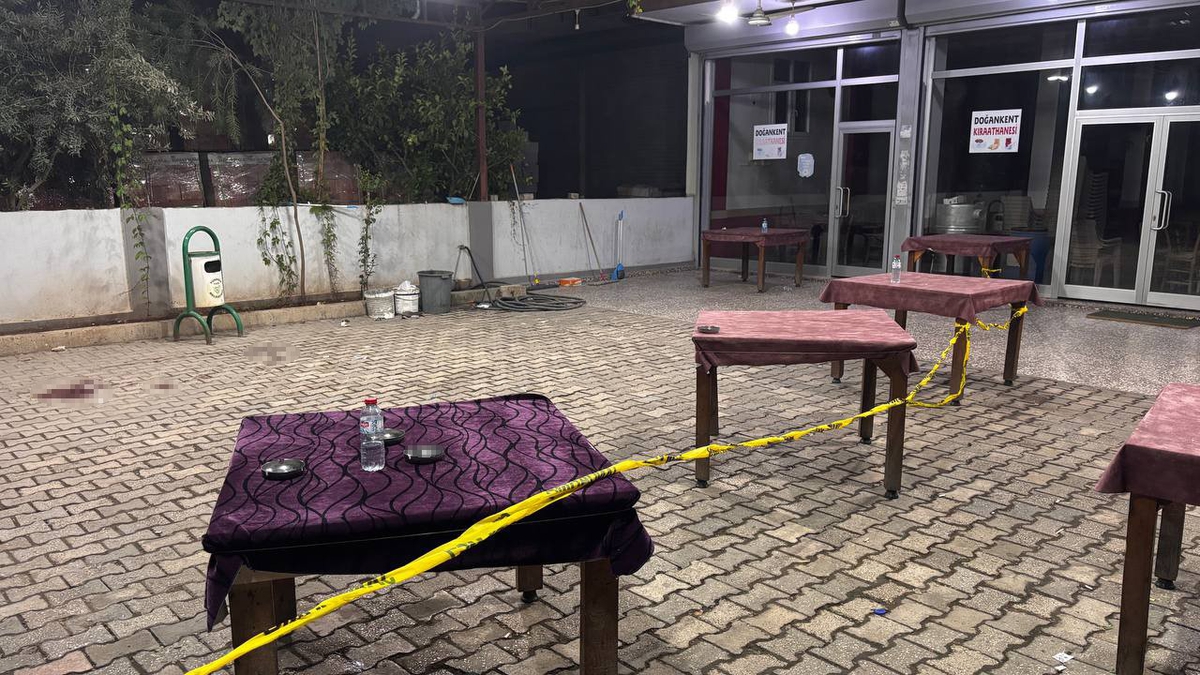 Adana Yüreğir\'de kahvehanede çıkan silahlı çatışmada 1 kişi öldü, 5 kişi yaralandı