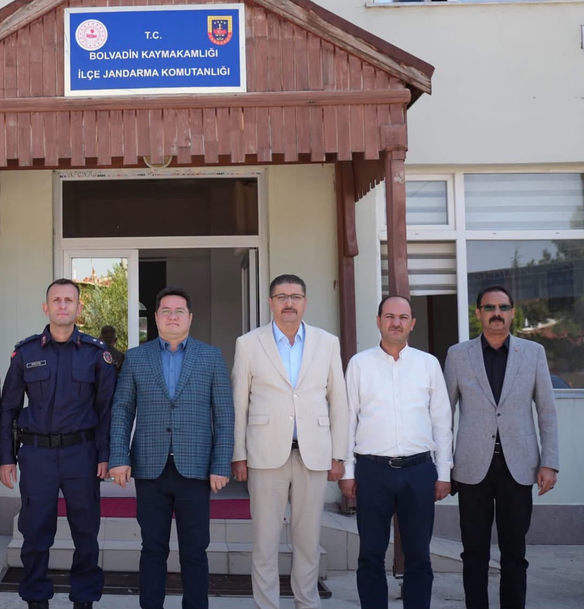 Afyonkarahisar Bolvadin\'de Jandarma Komutanı Keleş, protokolle iş birliğini görüştü