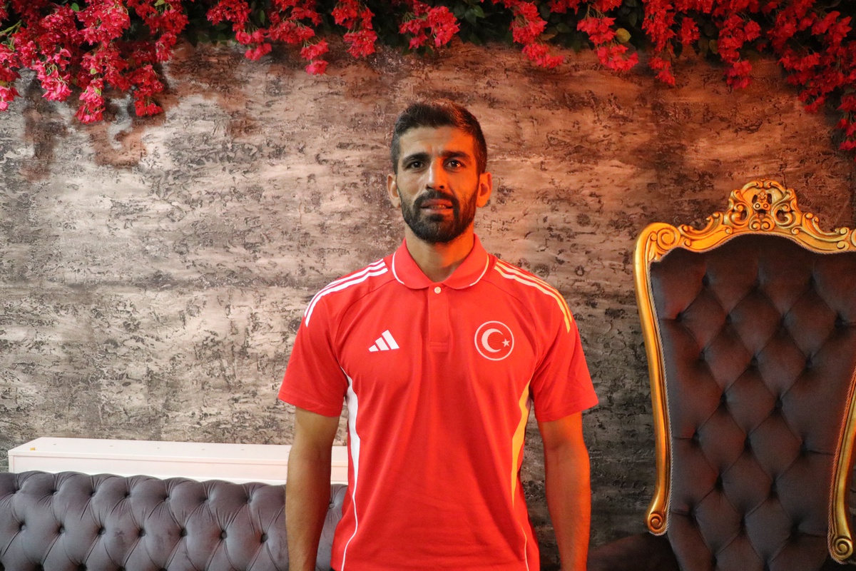 Ampute Milli Futbol Takımı kaptanı Taştan, Erciyes\'te şampiyonluk hedefini anlattı