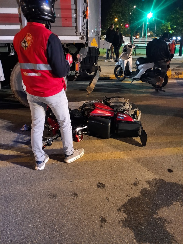 Ankara Polatlı'da TIR'a çarpan motosikletin 16 yaşındaki sürücüsü ağır yaralandı