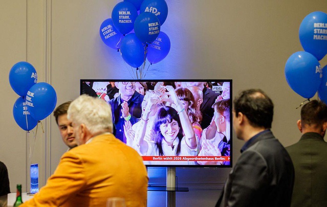 Berlin'de Sol Parti %26 ile CDU'yu geçti, Eralp ilk göçmen kökenli başkan olabilir