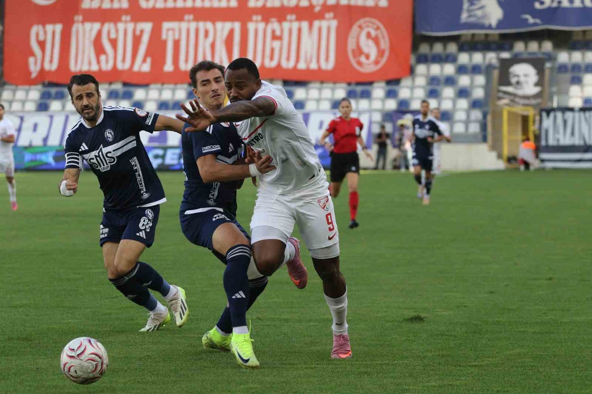 Ligin en çok gol yiyen takımı Boluspor, Sarıyer\'de 2-1 yenilip 1 puanda kaldı