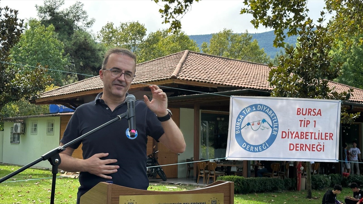 Bursa\'da 10. Diyabet Şenliği\'nde tip 1 diyabetli çocuklar yalnız olmadıklarını gördü