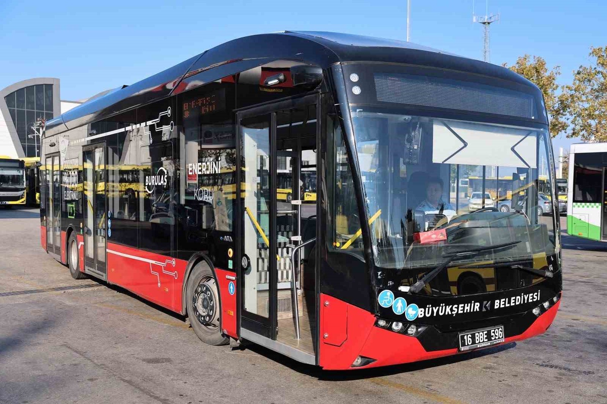 Bursa\'da 4 elektrikli otobüs hizmete başladı, 2027 ilk yarısında sayı 50 olacak