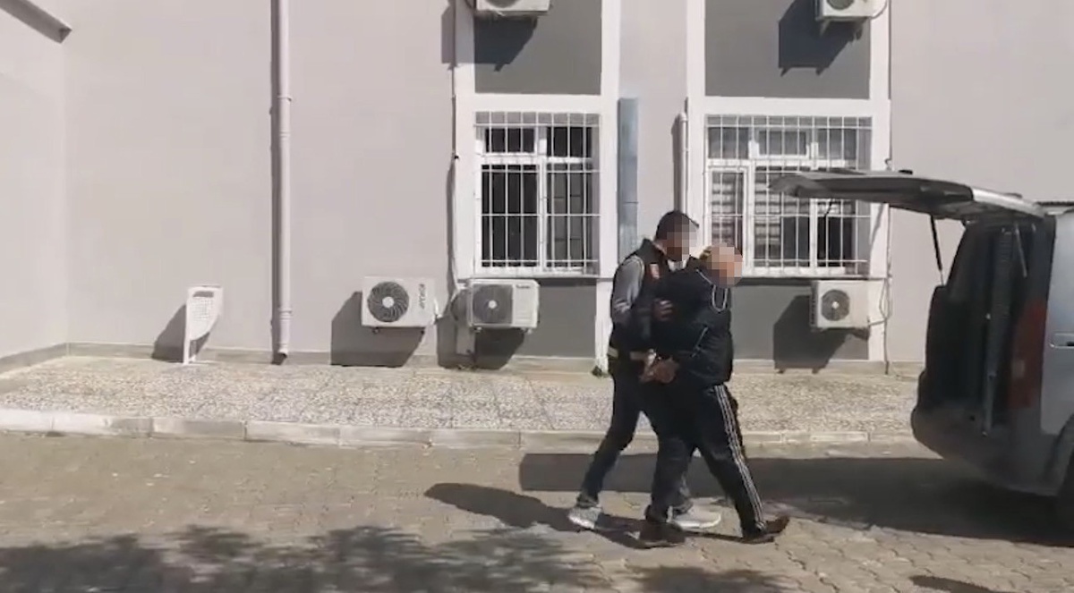 Bursa Gemlik\'te silahla yaralanma olayında şüpheli tabancayla yakalanıp tutuklandı