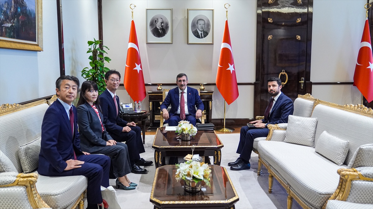 Cevdet Yılmaz, AB, Japonya, Azerbaycan ve Pakistan büyükelçileriyle ayrı ayrı görüştü