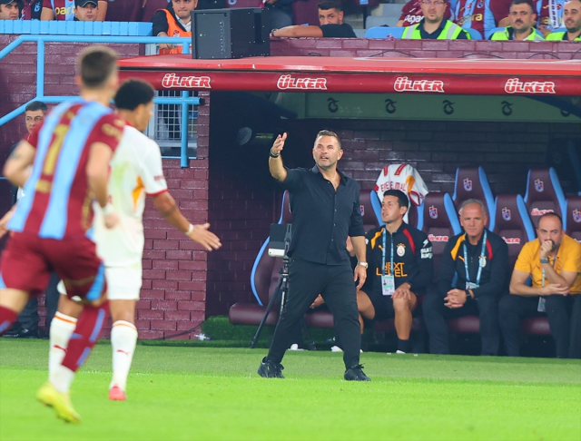 Galatasaray'da yönetim de isyan etti! Okan Buruk'a flaş eleştiriler
