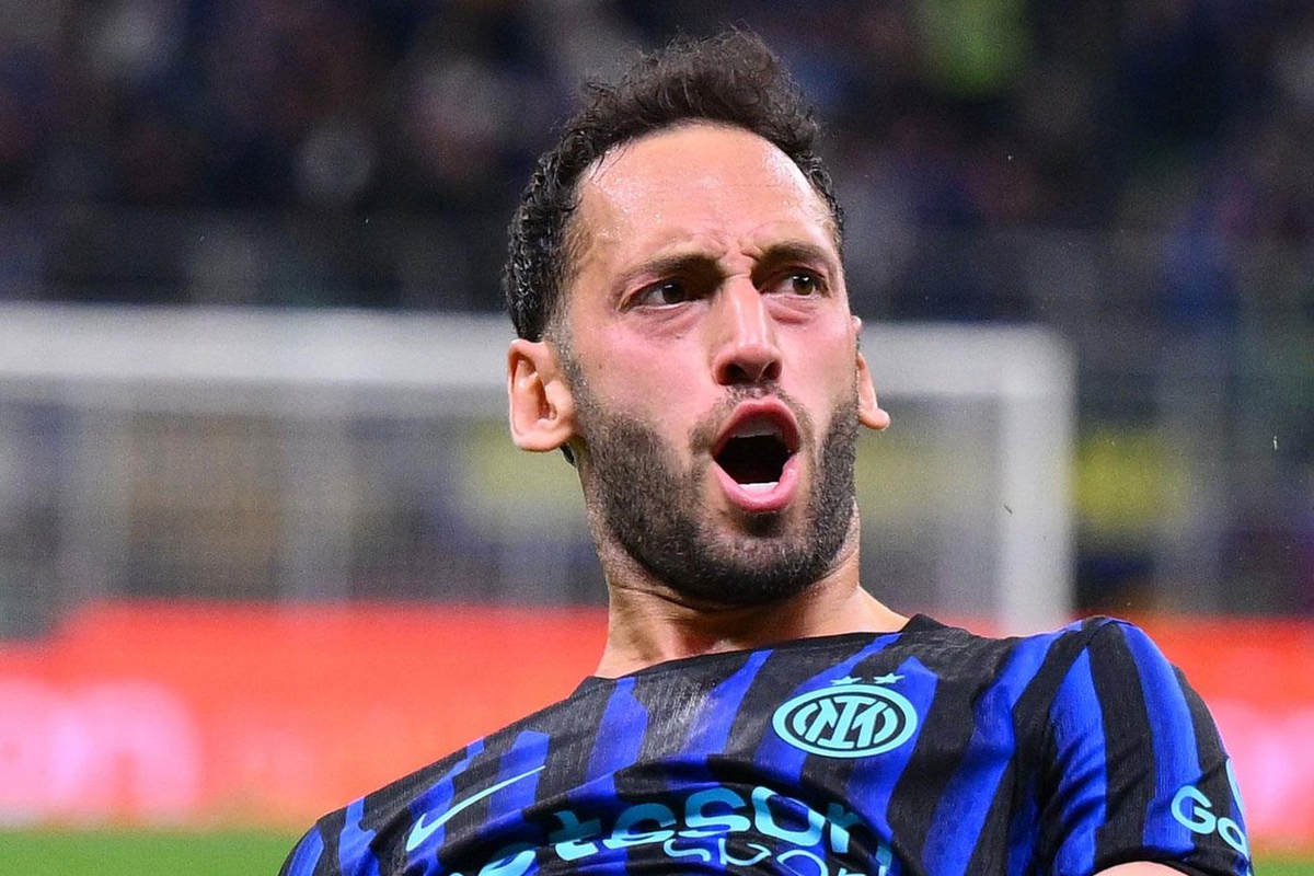 Görüşmeler resmen başladı! Ezeli rakipten Hakan Çalhanoğlu sürprizi