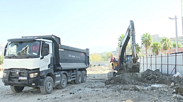 İzmir'de Şemikler üst geçidinde çalışmalar hızlandı, proje 2027'de tamamlanacak