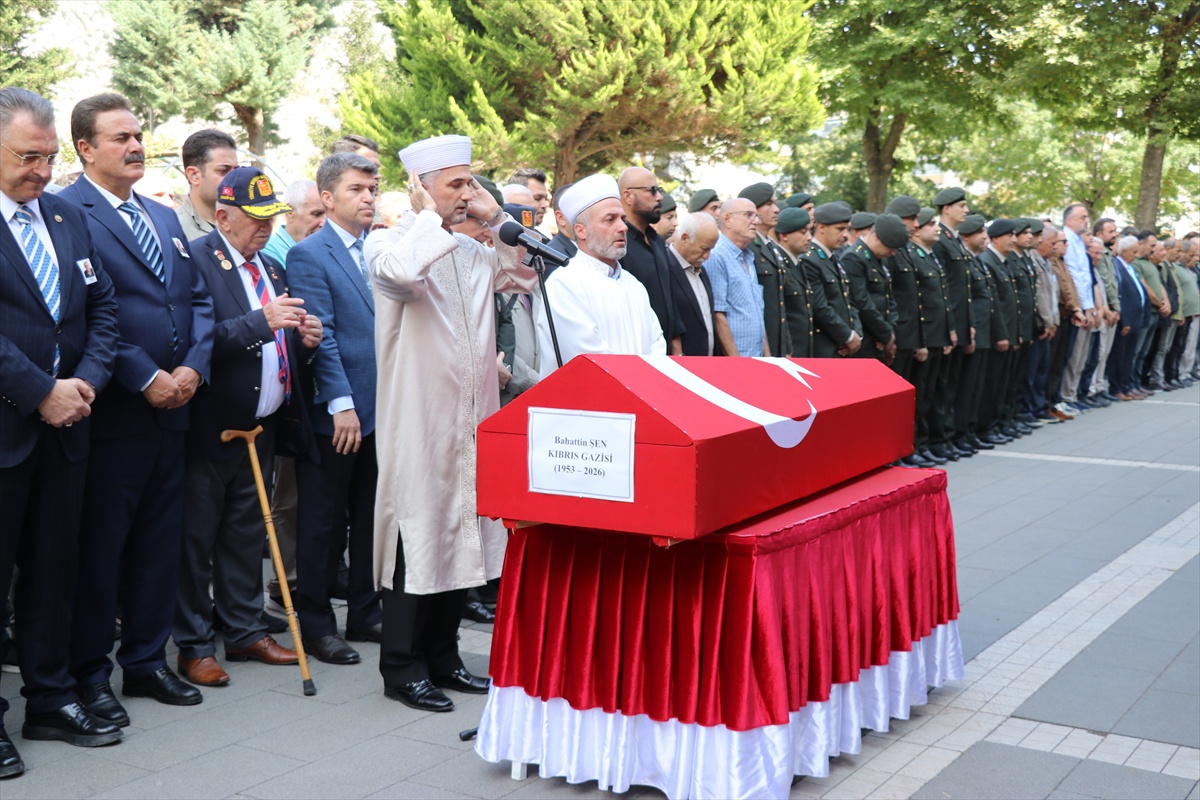 73 yaşındaki Kıbrıs gazisi Bahattin Şen Amasya\'da askeri törenle toprağa verildi