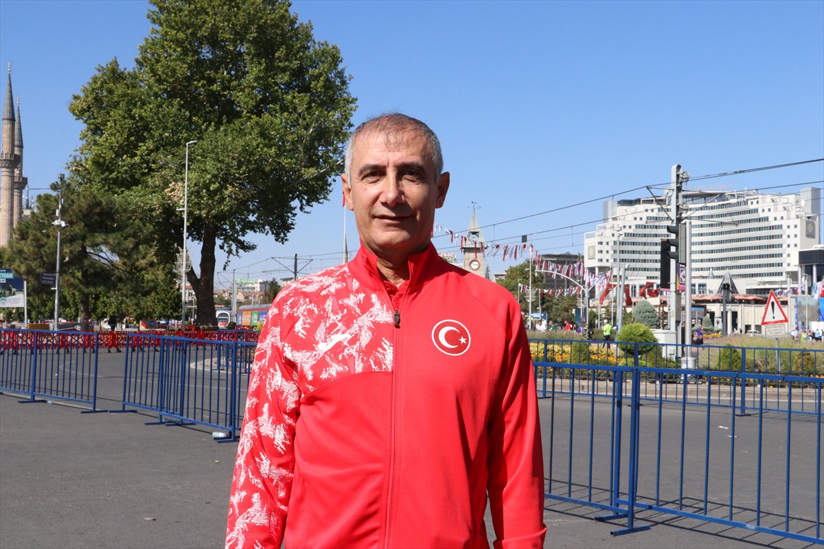 Atletizm Federasyonu Başkanı Karadağ, kota fazlası verip madalya artışı bekliyor