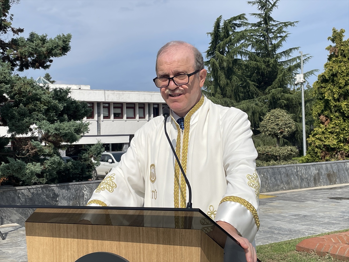 KTÜ Rektörü Çuvalcı, açılışta devlet üniversiteleri arasında 18. sırada olduğunu söyledi