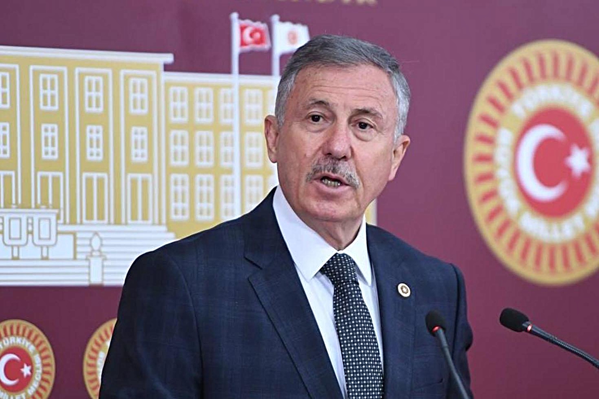 Doç. Dr. Selçuk Özdağ\'ın dikkat çeken Meclis karnesi! Rakamlar tek tek ortaya çıktı