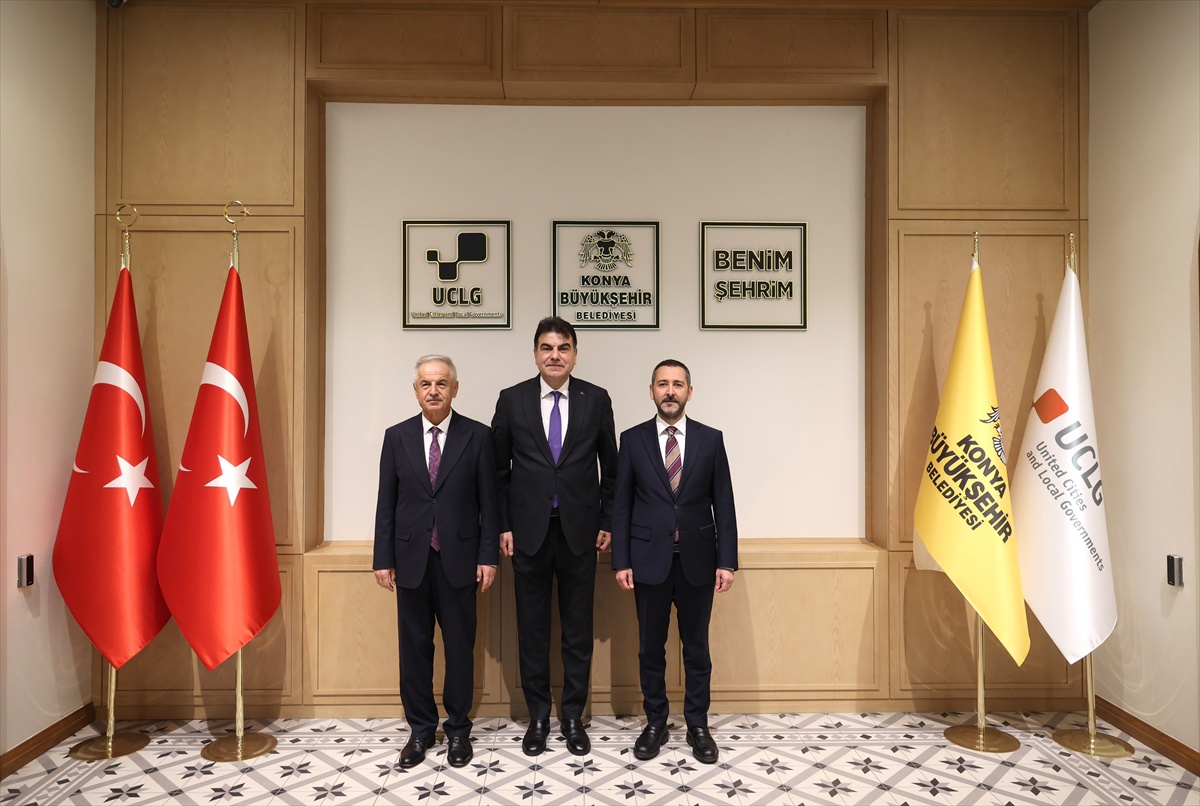 Milli Savunma Bakan Yardımcısı Heybet, Konya Büyükşehir Belediyesi\'ni ziyaret etti