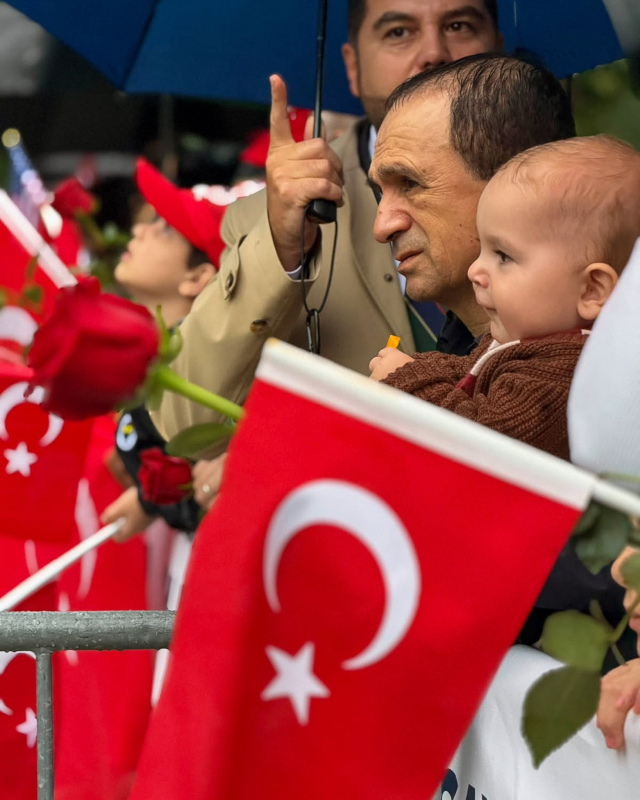 New York'ta Türk şöleni! Cumhurbaşkanı Erdoğan Türkevi'ne geldi, 7'den 70'e vatandaşlar karşıladı