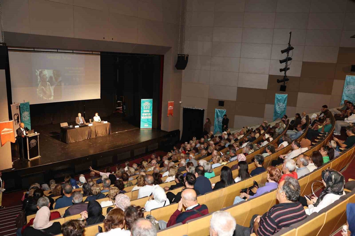 Nilüfer\'de Alzheimer semineri, erken teşhis ve hasta bakımı masaya yatırıldı