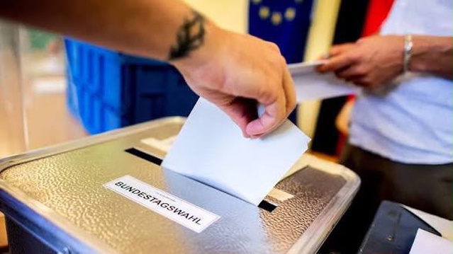 AfD Mecklenburg-Vorpommern'de, Sol Parti Berlin'de ankette ilk sırada yer aldı