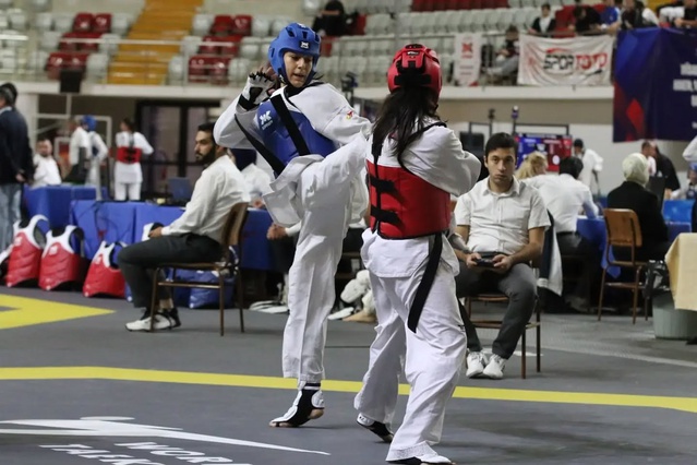 Taekwondo Doğu Grubu Müsabakaları Sivas'ta 600 kişinin katılımıyla sona erdi