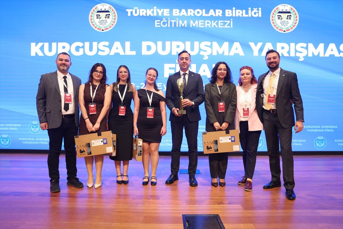 Tekirdağ Barosu, stajyer avukatlar yarışmasında Türkiye birincisi oldu