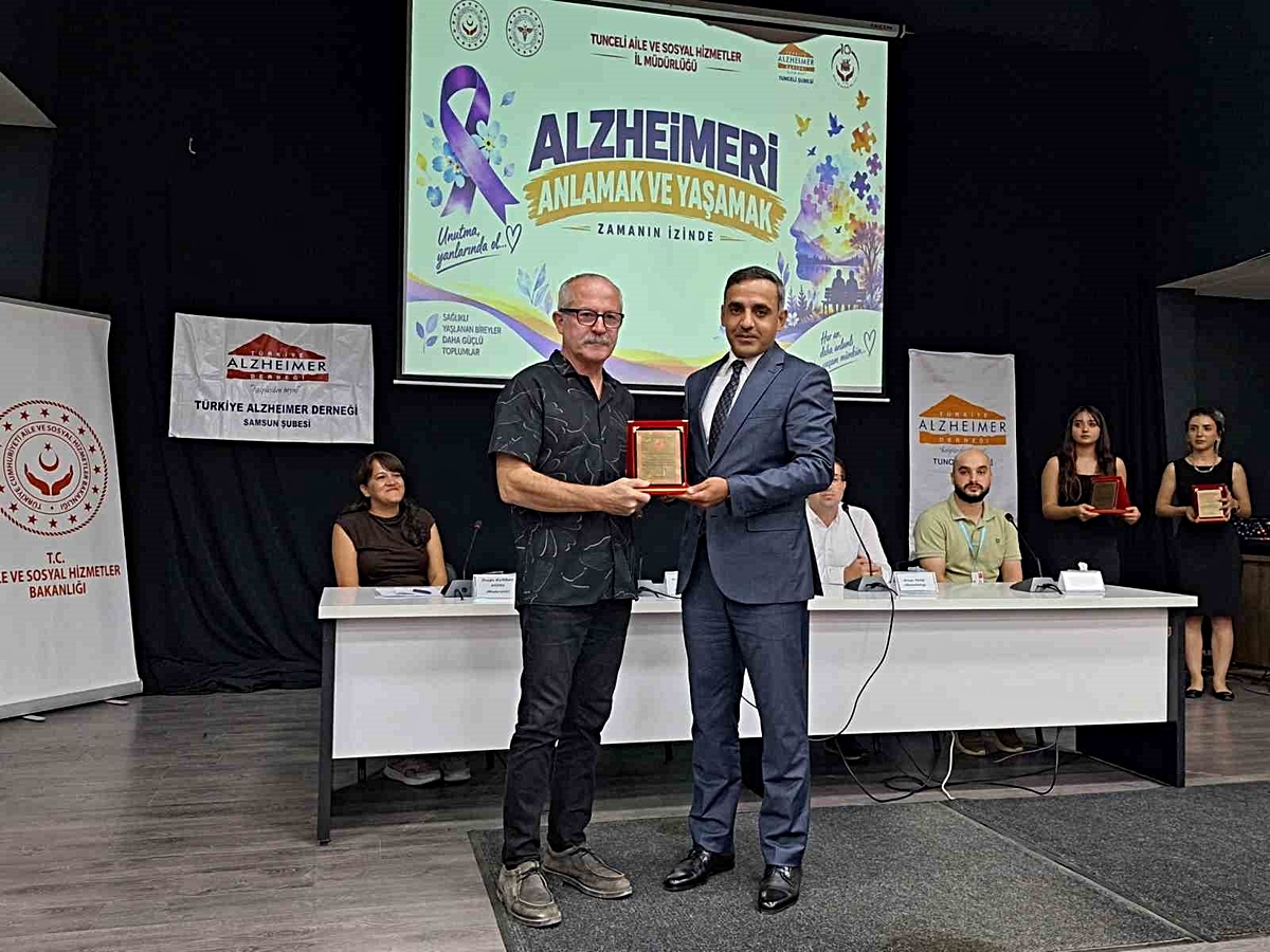 Tunceli\'de Alzheimer paneli, hasta yakınlarının bakım zorluklarını ele aldı