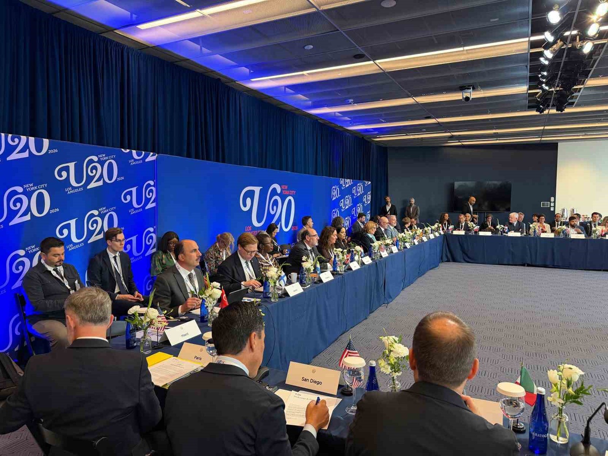 UCLG Başkanı Altay, New York\'ta belediye başkanlarını COP 31 Antalya\'ya davet etti