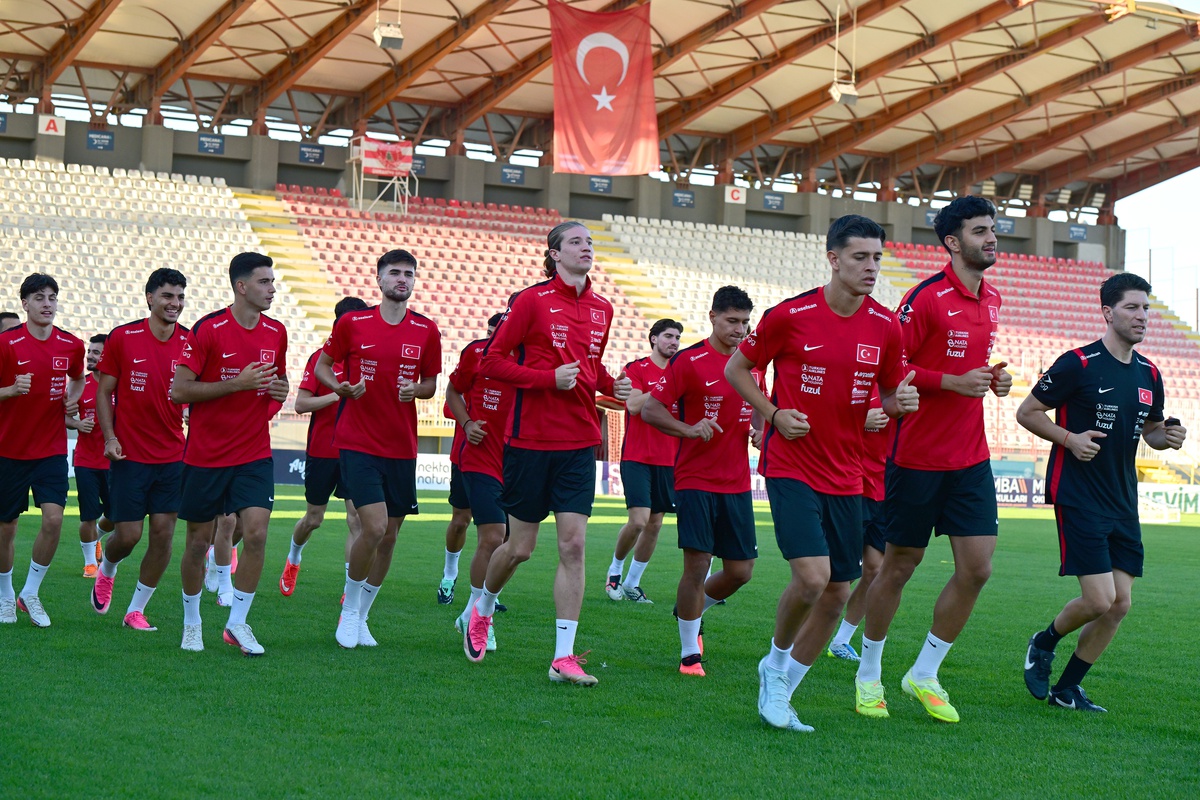 Ümit Milli Takımı, Ukrayna hazırlıklarına Egemen Korkmaz yönetiminde başladı
