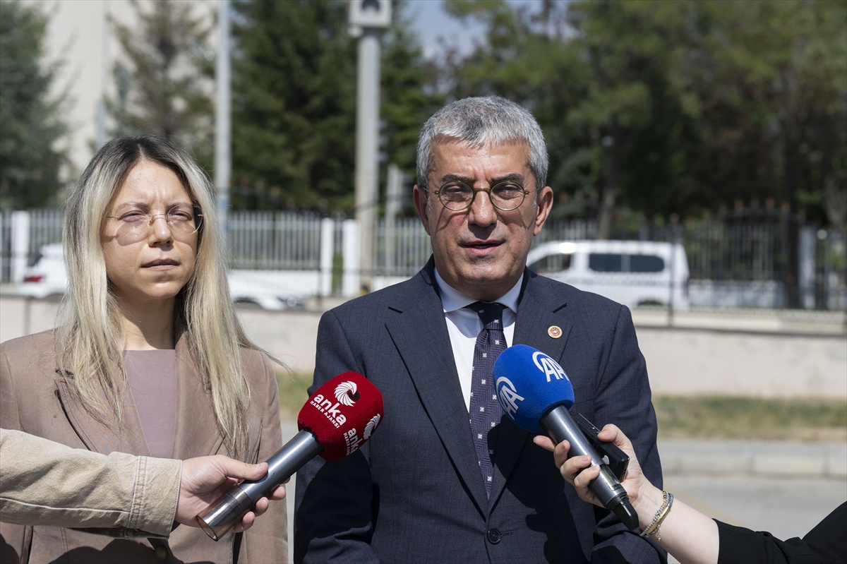 Yeni Parti, 7589 ve 7590 sayılı kanunlar için AYM\'ye başvurdu
