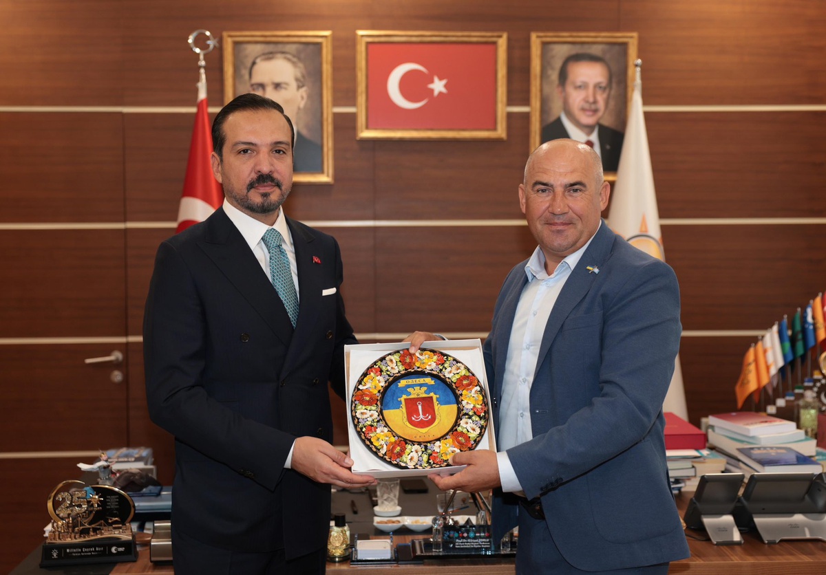 AK Partili Zorlu: Önümüzdeki yıl büyük Gagauz buluşması için hazırlıklara başladık