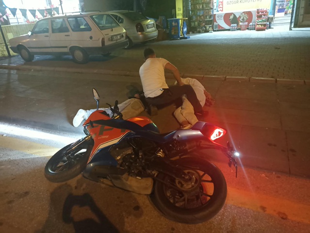 Ankara Keçiören'de motosiklet çalıp Altındağ'da yakalanan 2 şüpheli tutuklandı