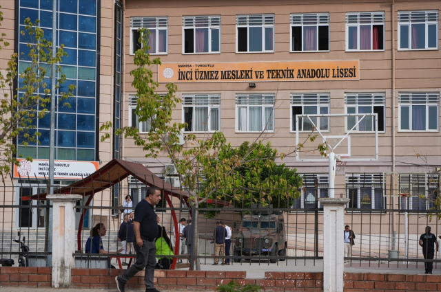 Bakan Çiftçi, Manisa'daki okul saldırısına ilişkin son durumu paylaştı