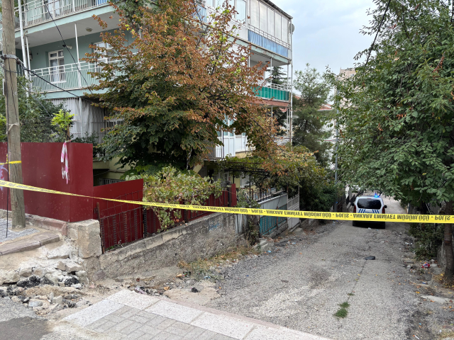Aynı dairede 3 erkek ölü bulundu! Katil yakalanacağını anlayınca intihar etti