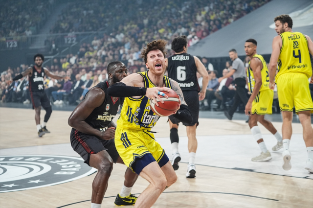 Beşiktaş'ı mağlup eden Fenerbahçe, Cumhurbaşkanlığı Kupası'nda şampiyon