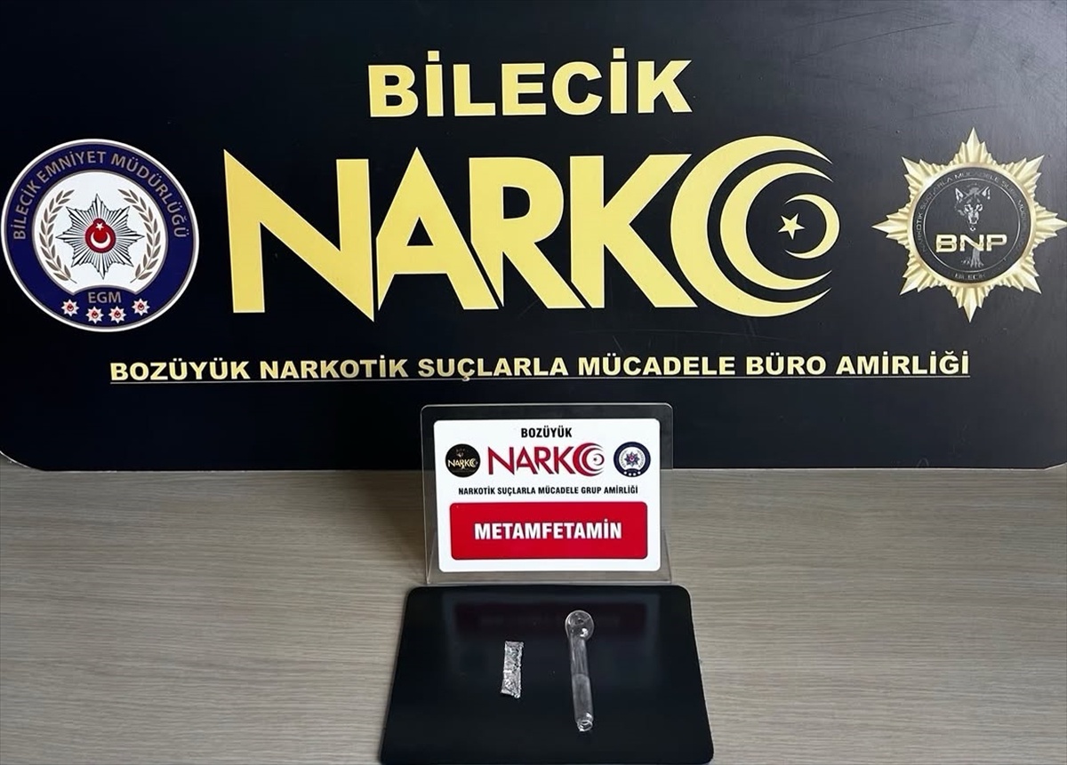 Bilecik Bozüyük\'te üzerinde uyuşturucu ele geçirilen şüpheli gözaltına alındı