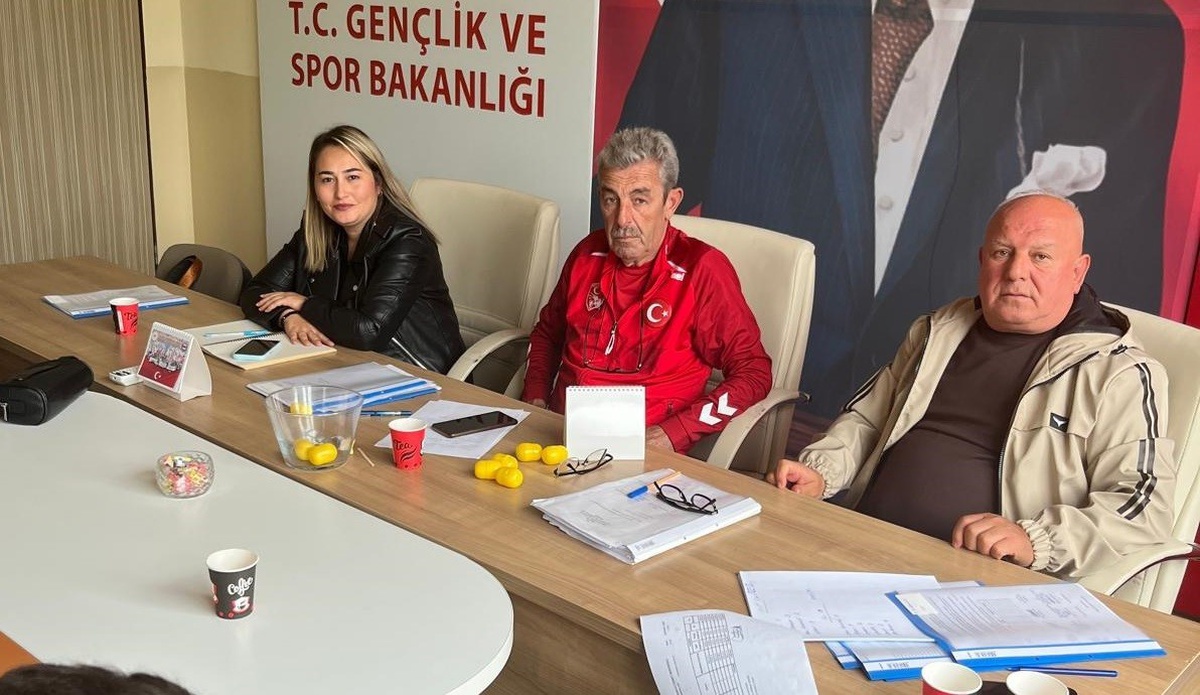 Bilecik\'te U14-U15 Gençler Ligi kuraları çekildi, ilk hafta Bilecik derbisi oynanacak