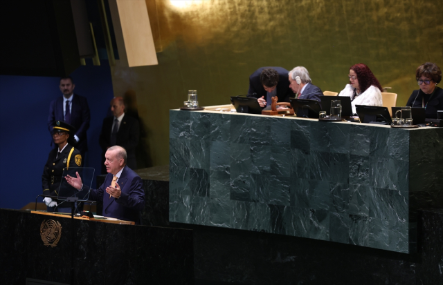 Cumhurbaşkanı Erdoğan, BM kürsüsünden dünyaya seslendi! Salonda alkış tufanı kopartan sözler