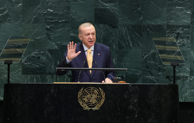 Cumhurbaşkanı Erdoğan, BM kürsüsünden dünyaya seslendi! Salonda alkış tufanı kopartan sözler