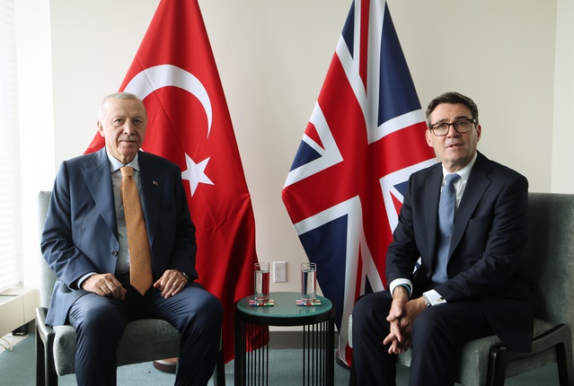 Cumhurbaşkanı Erdoğan, İngiltere Başbakanı Burnham ile bir araya geldi