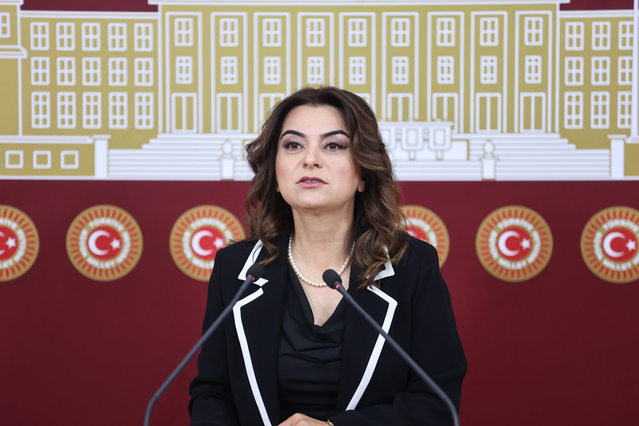 DEM'li Koçyiğit, Manisa Turgutlu'da okul saldırısında yaralanan çocuklara şifa diledi