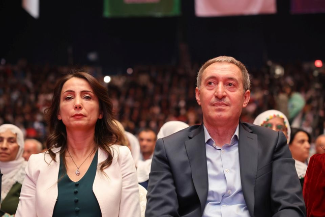 DEM Parti, Turgutlu'daki okul saldırısına bağımsız soruşturma istedi