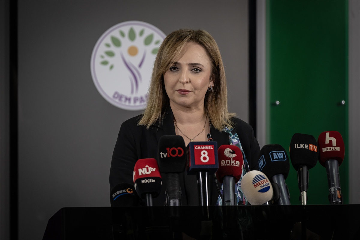 DEM Parti, Terörsüz Türkiye sürecinde silahsızlanma gelişmesi bekliyor