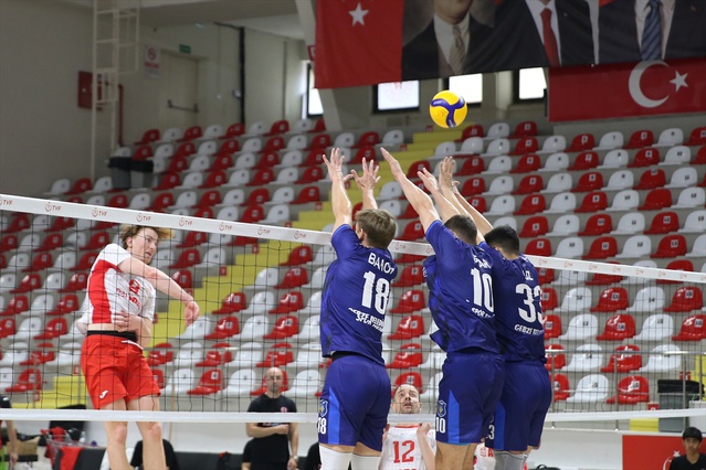 Gebze Belediyespor hazırlık turnuvasında Sungurlu'yu 3-1 yendi, ikinci günü tamamlandı