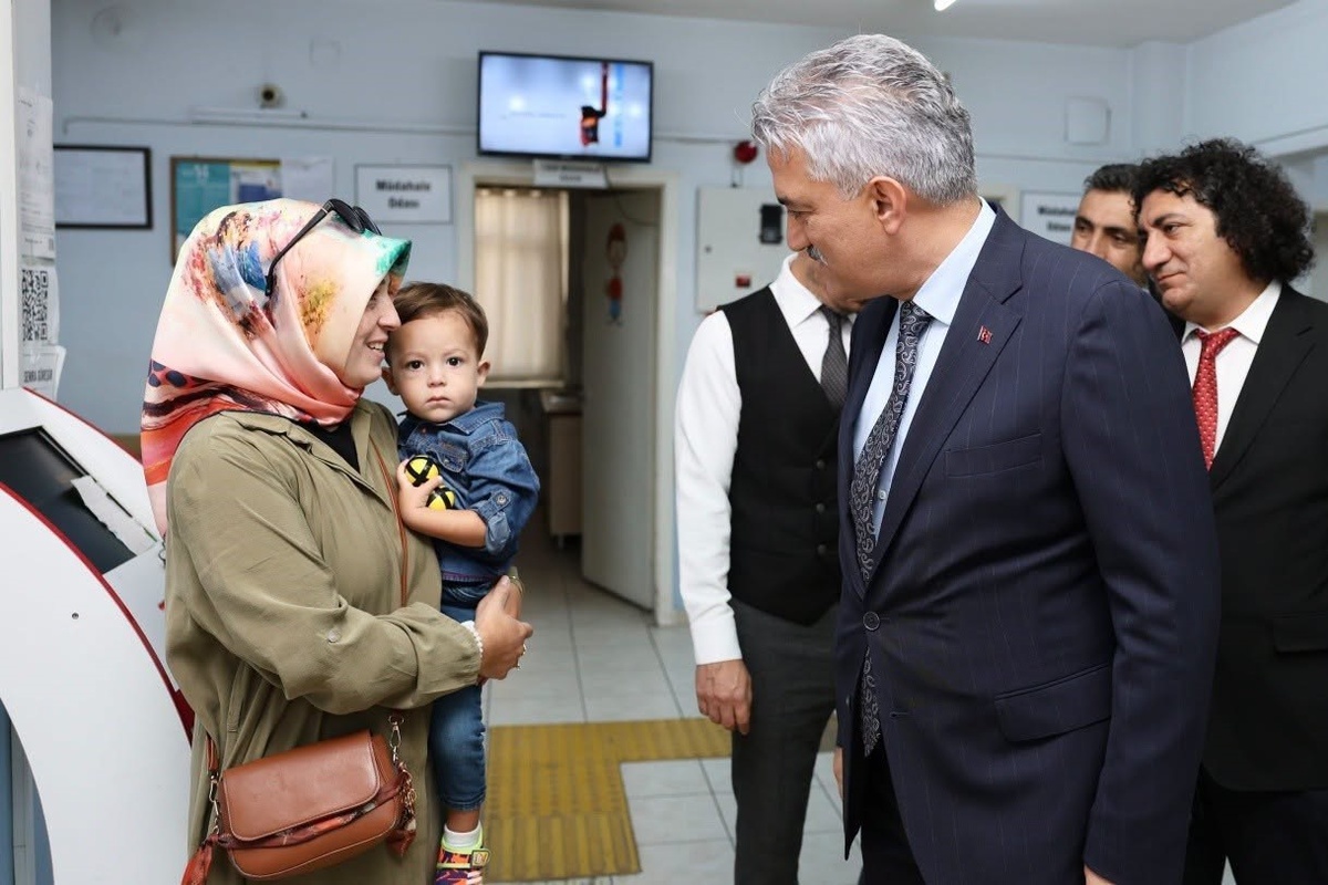 Vali Makas, Düzce\'de aile sağlığı merkezinin kısa sürede bitirilmesini istedi