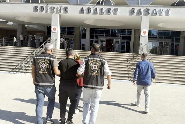 Edirne'de firari anne-oğul yakalandı! İkisinin toplam cezası 31 yıldan fazla
