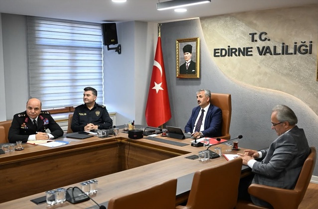 Edirne Valisi Sezer, 81 ilden yetkiliyle okul güvenliği toplantısına katıldı