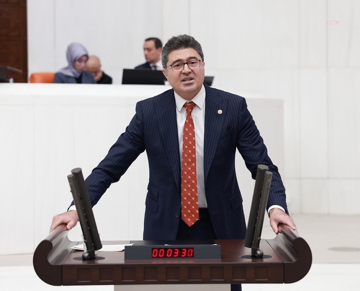 Turgutlu\'da 10 öğrencinin yaralandığı saldırıyı YENİ Parti heyeti takip edecek