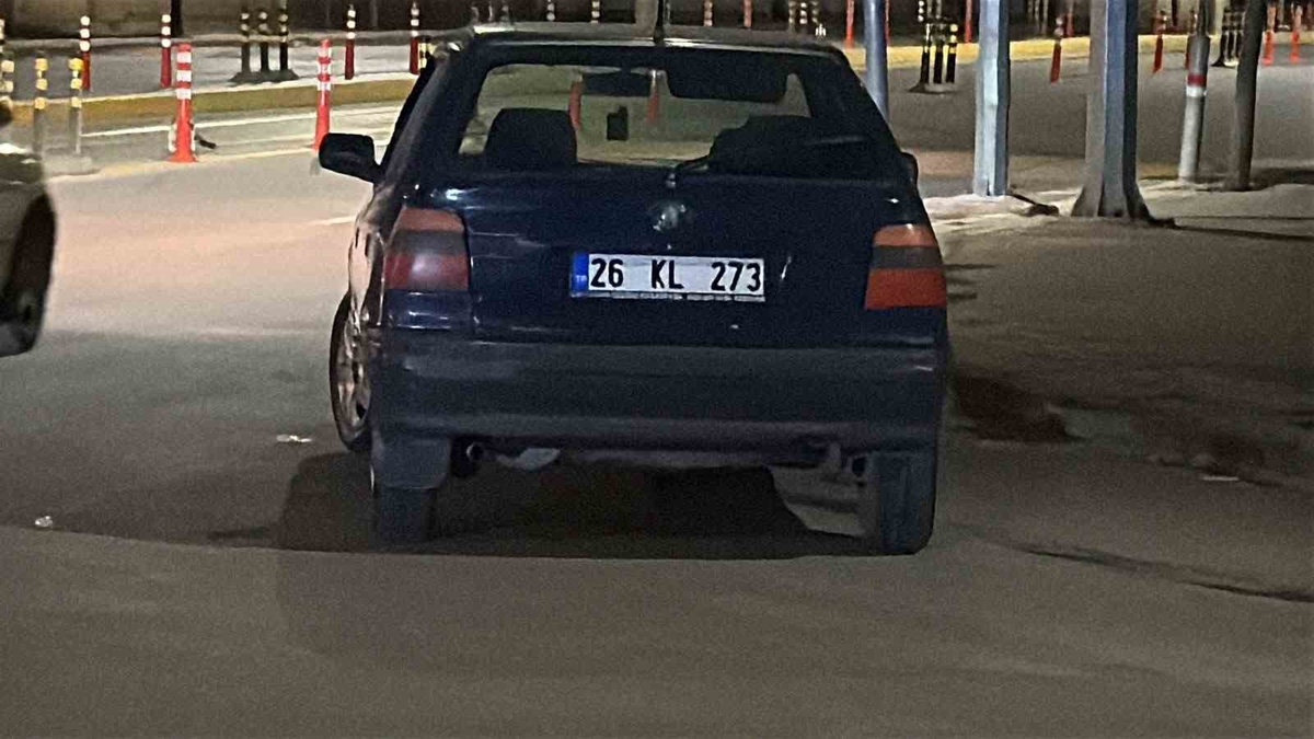 Eskişehir\'de 1.11 promil alkollü sürücünün ehliyeti alındı, 28 bin lira ceza kesildi.