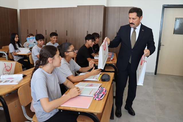 Hatay Valisi Masatlı, deprem sonrası 254 yeni okul ve süren 47 inşaatı anlattı