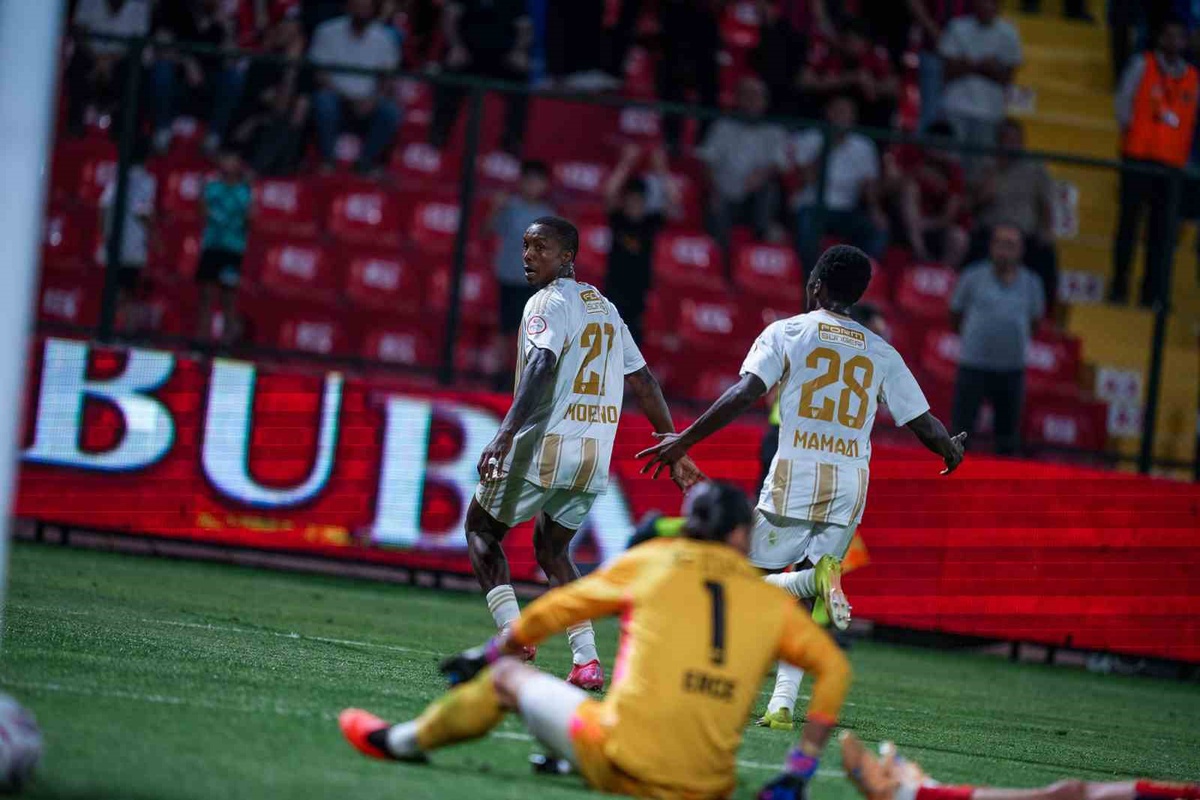 Kayserispor, Mardin 1969 Spor\'u 1-0 yendi, Daniel Moreno 3 maçta 5 gol attı