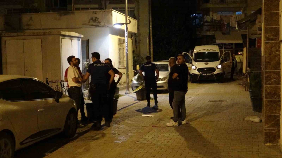 Malatya Battalgazi\'de tartışma sonrası bacağına 2 kurşun isabet eden 1 kişi yaralandı